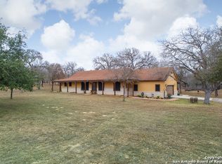 1803 Burr Oak Ln, Adkins, TX 78101
