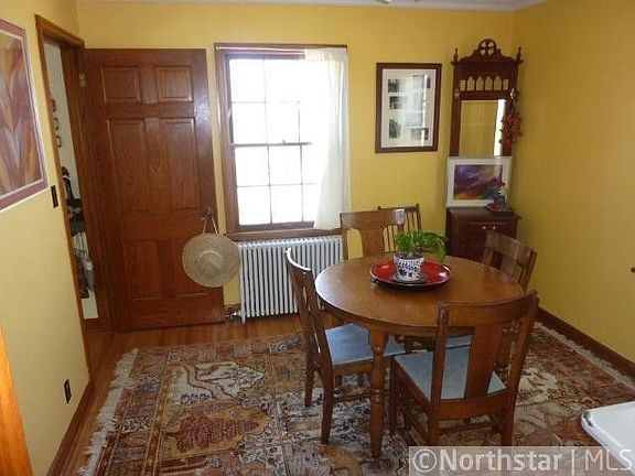 5th image of 1046 Hall Ave