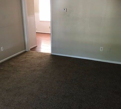 2nd image of 1201 Parkdale Dr