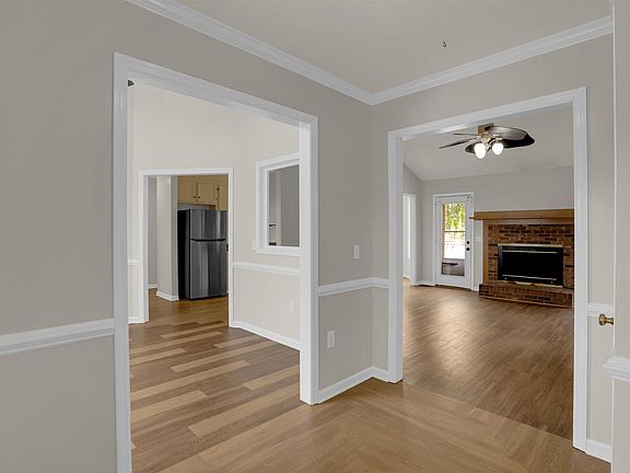 4th image of 310 Quoin Ct
