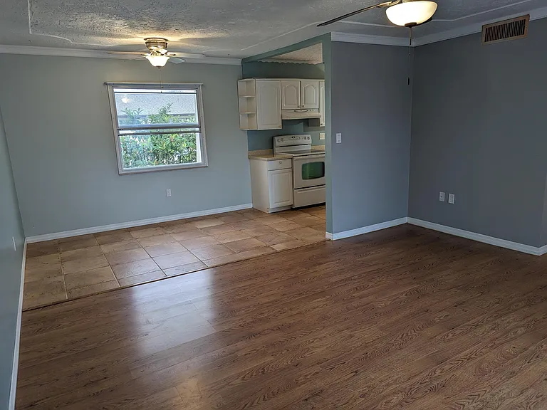 3135 Shady Dell Ln #220-S3135-220 — Photo 5