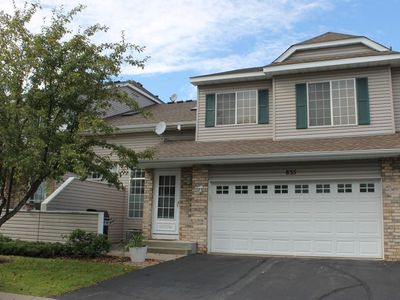 835 Summer Pines Cir, Hudson, WI, 54016