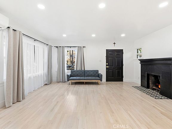 4th image of 1148 Locust Ave