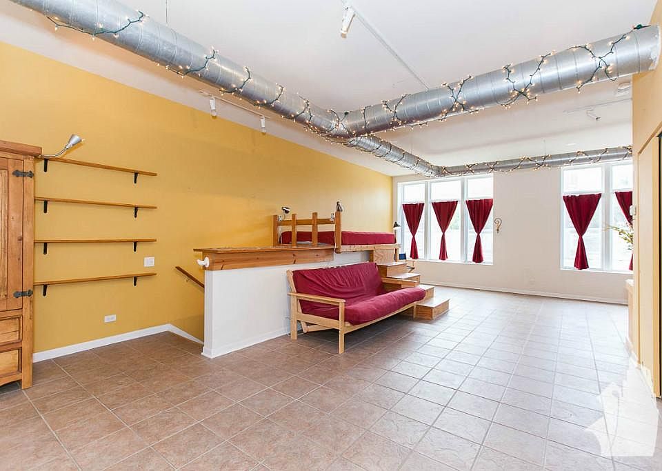1st image of 2418 W Bloomingdale Ave APT 201