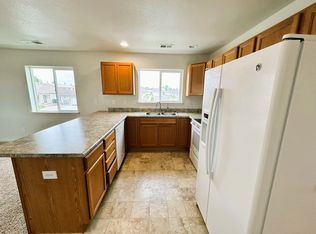 4100 Pierce Ave APT D, Cheyenne, WY 82001