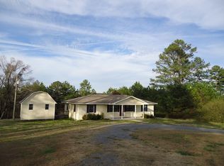 5895 Cherrywood Dr, Guntersville, AL 35976