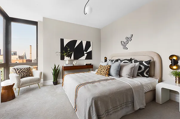 Sold by Compass | media 18