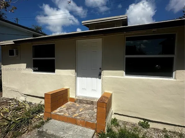 1919 SW 2nd St #C, Miami, FL 33135