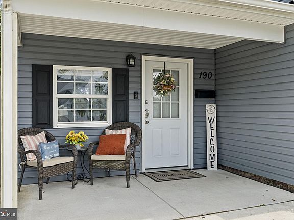 5th image of 190 Northpark Dr