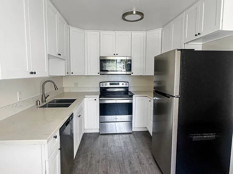 1605 Presioca St #A3 — Photo 1