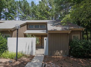 8 Vauxhall Pl, Chapel Hill, NC 27517