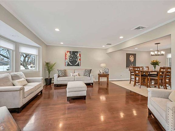 5th image of 25A Barnum Ave