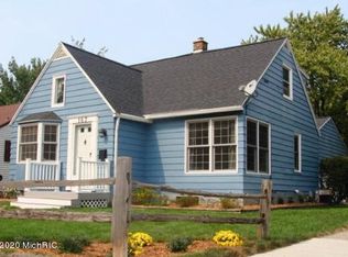 167 W 22nd St, Holland, MI 49423
