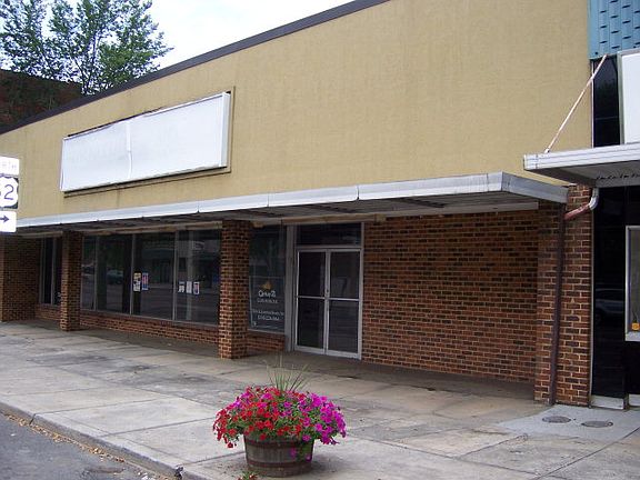 2nd image of 230 W Main St