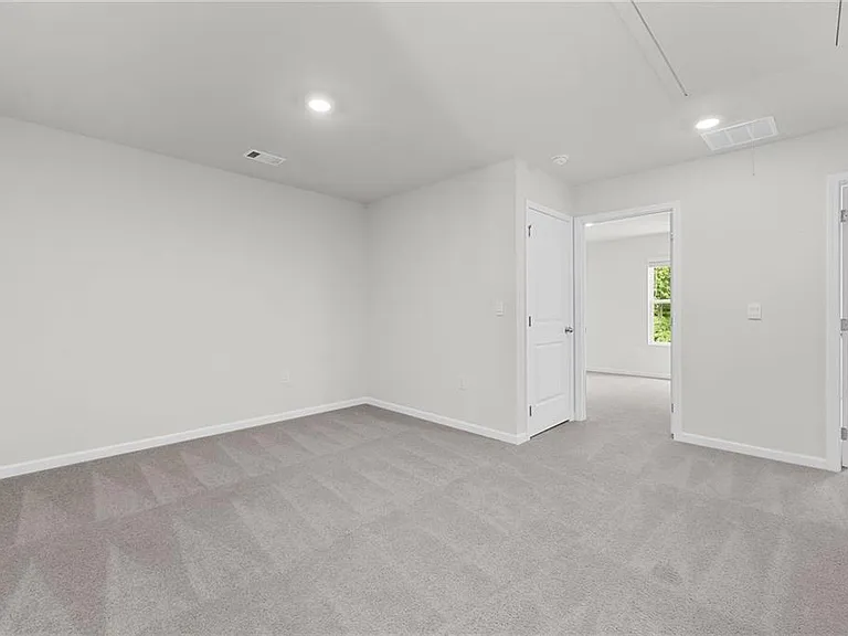 3341 Greyton Dr — Photo 17
