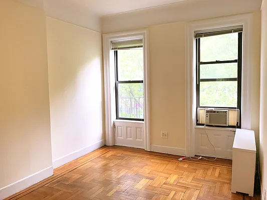 Rented by Rapid Realty Cobble Hill | media 20