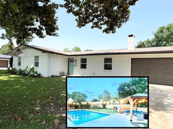 612 Powell Dr NE, Fort Walton Beach, FL 32547