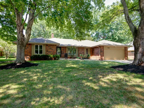 1705 E Vincent Drive, Springfield, MO 65804