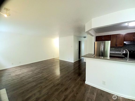 5th image of 15415 35th Avenue W #E205