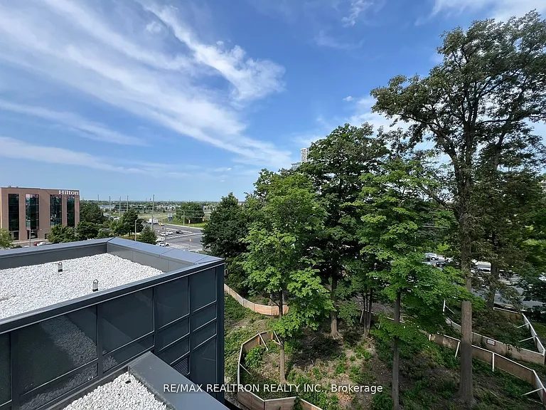 8 Cedarland Dr E #622 — Photo 20