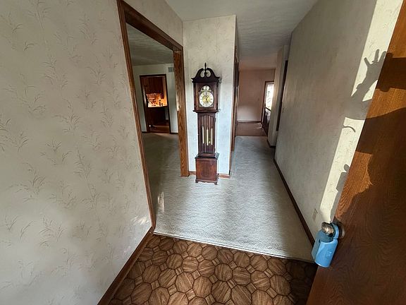 4th image of 1730 N Tony Ln