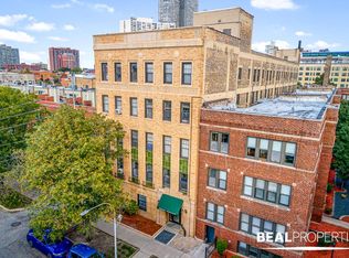 3831 N Fremont, Chicago, IL 60613