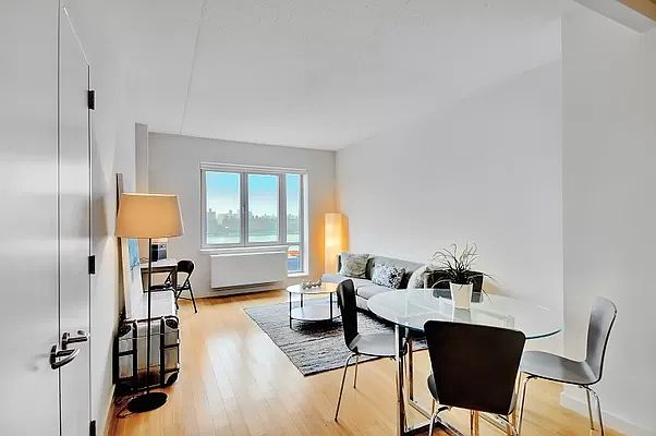 1st image of 373 Wythe Ave APT 6E