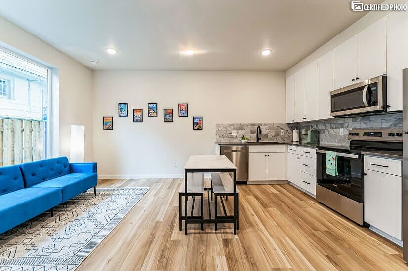 Portland Furnished Rental in Woodstock