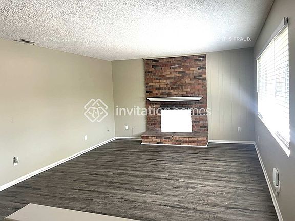 5th image of 12978 Douglas St