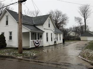 2035 Roos Ave SW, Wyoming, MI 49509