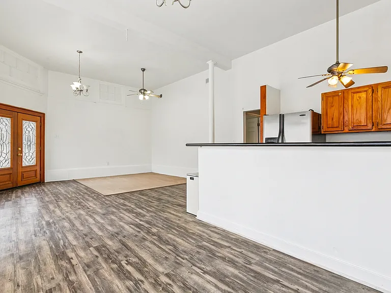 4200 Prytania St — Photo 8