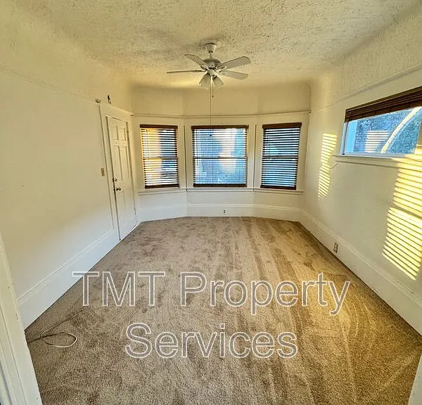 719 19th St #1 — Photo 18