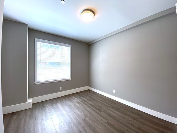 5th image of 1085 Washington St #3