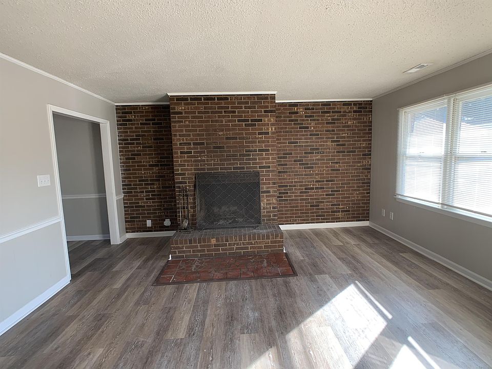 1st image of 221 Welch Ave #B