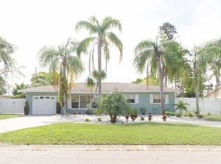 7959 Garden Dr N, Saint Petersburg, FL 33710