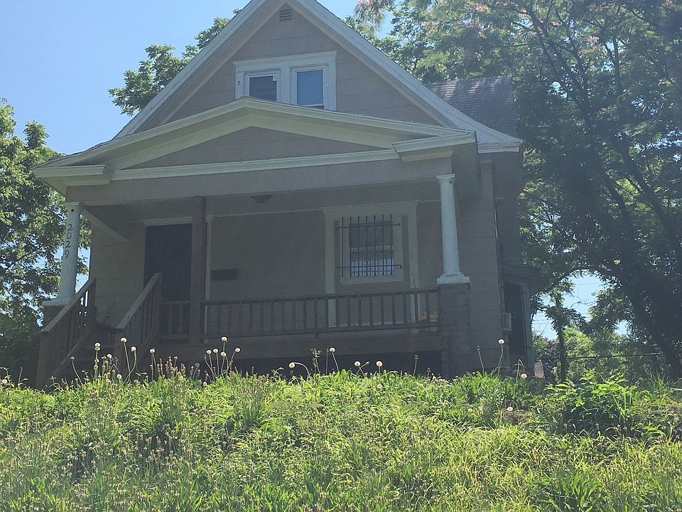 1st image of 2029 Quincy St
