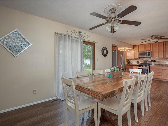 4th image of 1840 Flordawn Dr