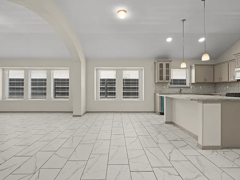 Beautifully tiled interior