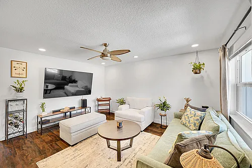 2850 NE 14th Street Cswy #B203 Photo 1
