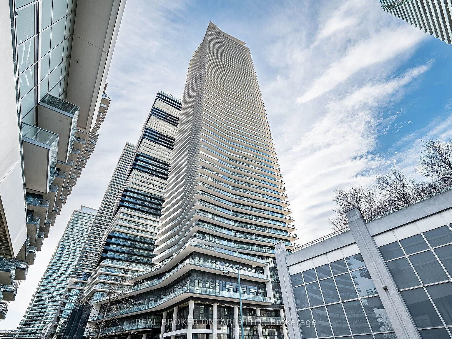 2 bed, $2,400 — Photo 1