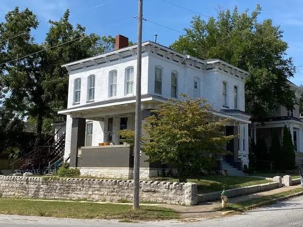 203 N Maple Ave, Hannibal, MO 63401