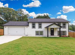 932 Brian Ln, Forest Park, GA 30297