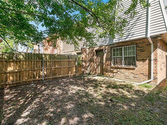 2nd image of 7844 N Coronet Ct
