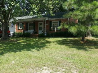 2204 Jefferson Dr, Greenville, NC 27858