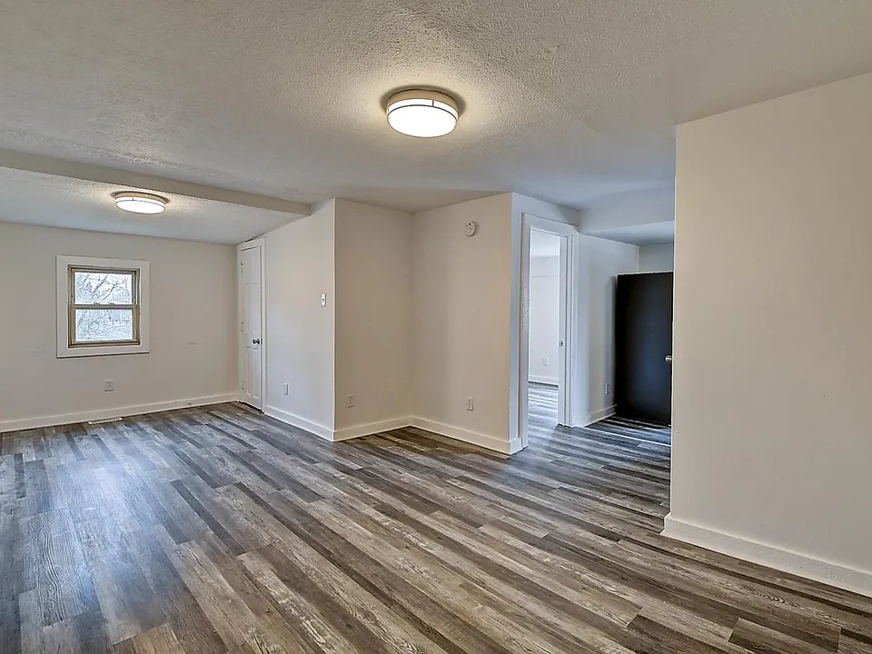 1023 S State Ave #5