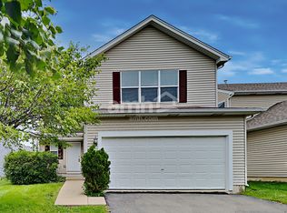 2263 N Arapahoe Trl, Round Lake Heights, IL 60073