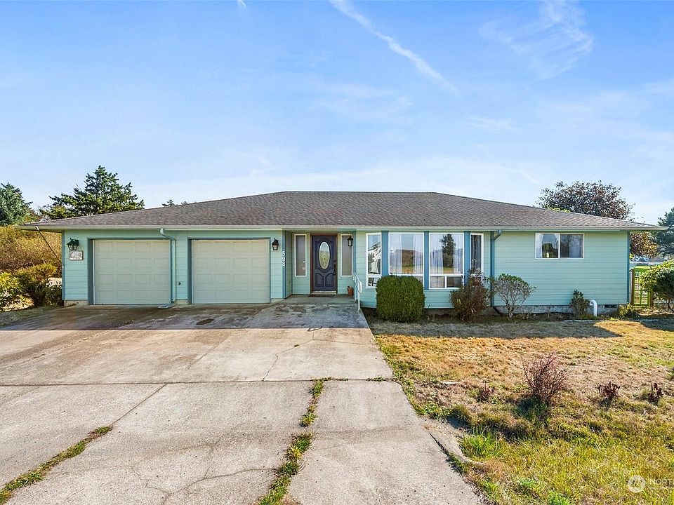 1st image of 598 Canal Dr NE