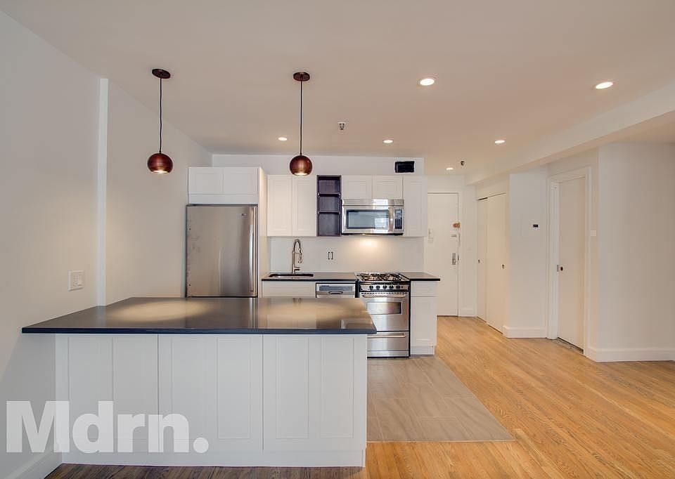 1st image of 66 Pearl St APT 401