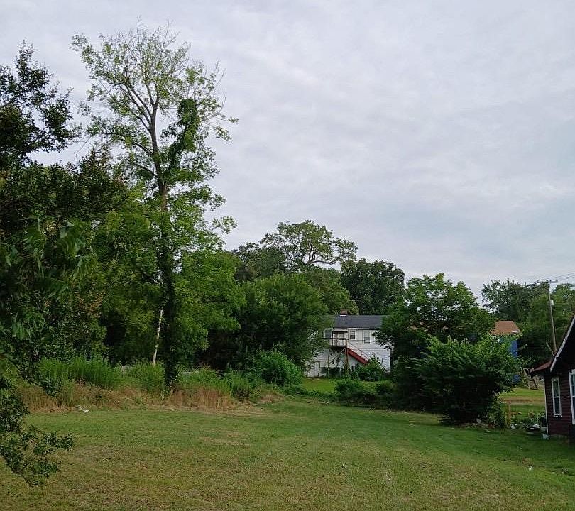 2nd image of 1705 26th St #1