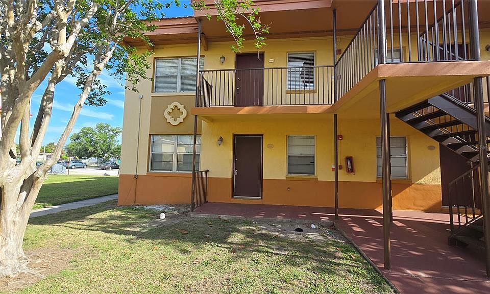 1st image of 719 WYMAN COURT #719 B